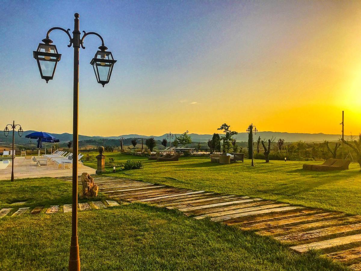 Villa Massimiliano By Posarellivillas Volterra Exterior foto