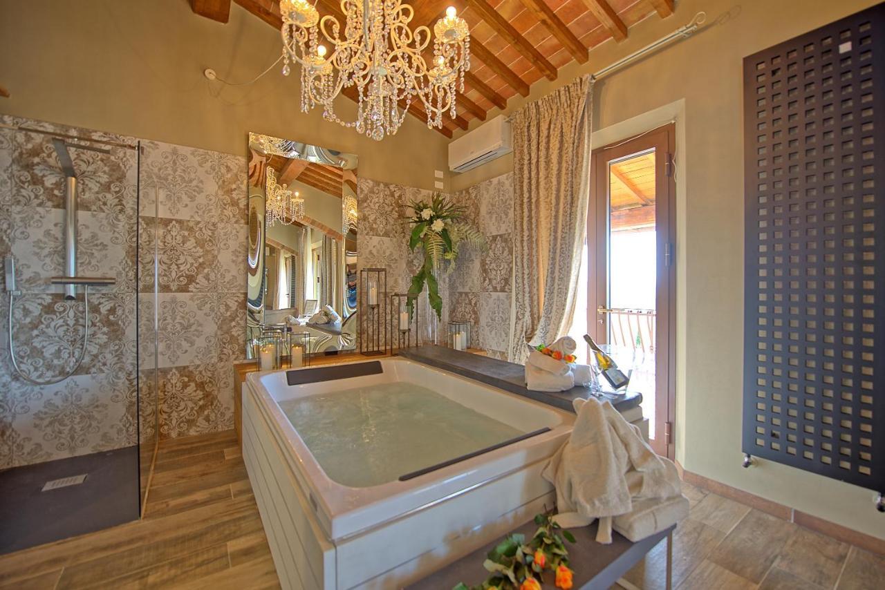 Villa Massimiliano By Posarellivillas Volterra Exterior foto