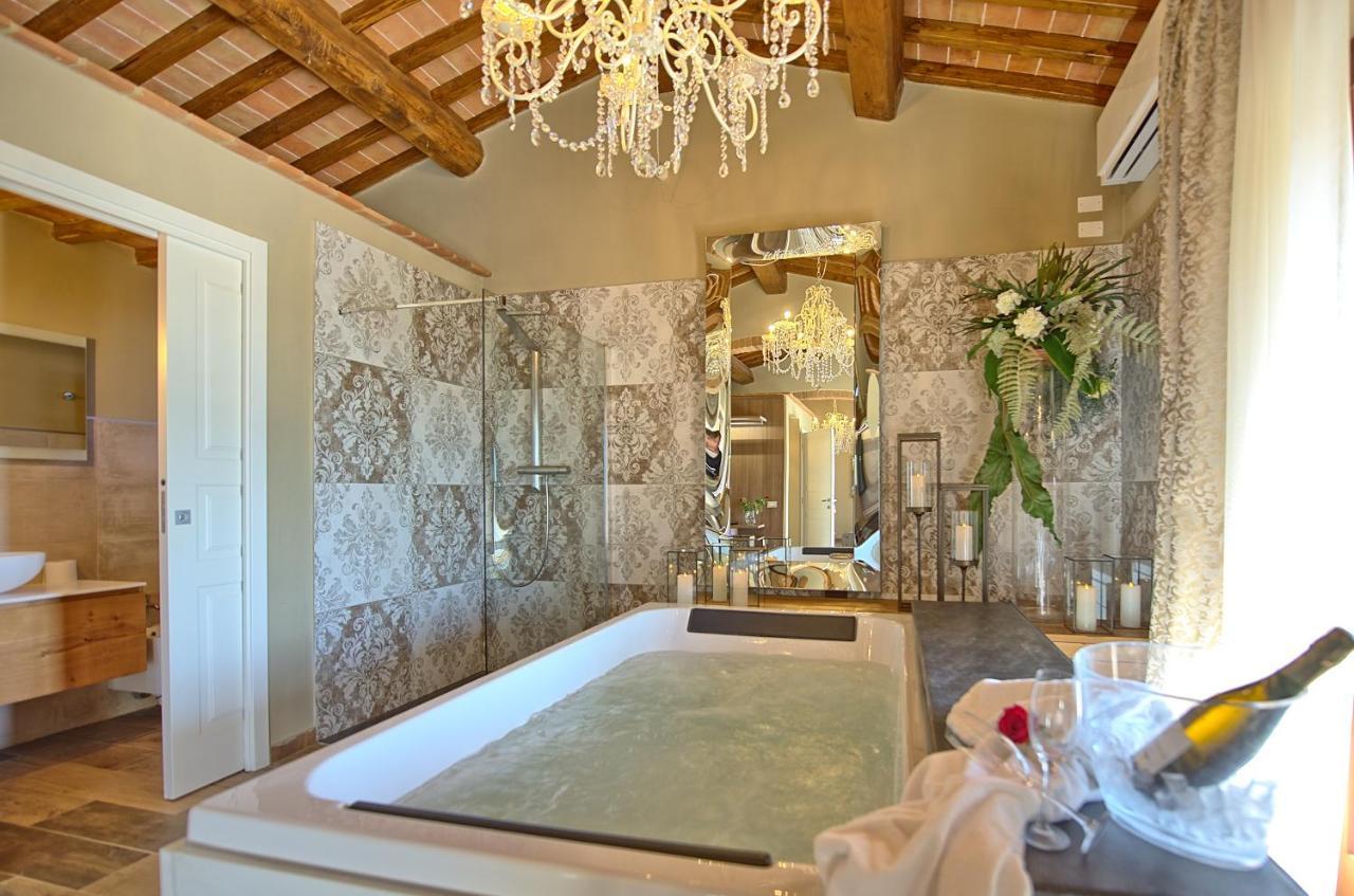 Villa Massimiliano By Posarellivillas Volterra Exterior foto